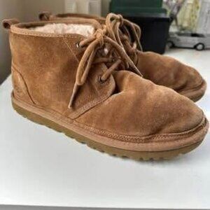UGG Boots Women's Size 8 Brown UGG Neumel